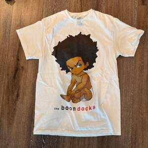 men’s y2k the boondocks anime tee